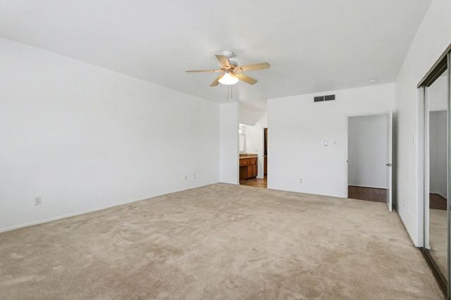 402 Wilcrest Drive 402, Houston, TX 77042