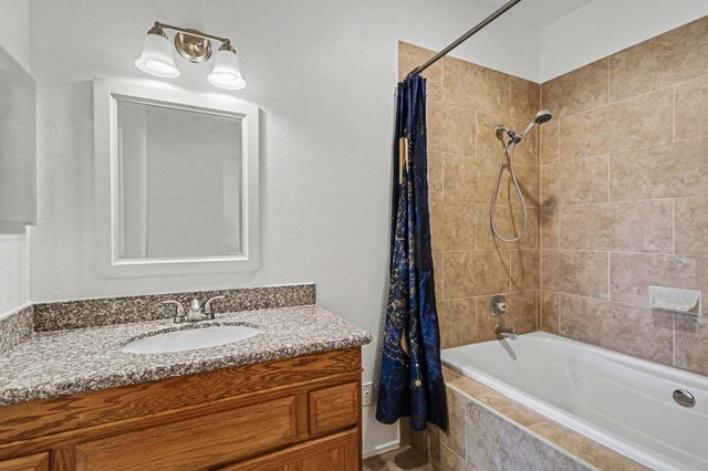 402 Wilcrest Drive 402, Houston, TX 77042