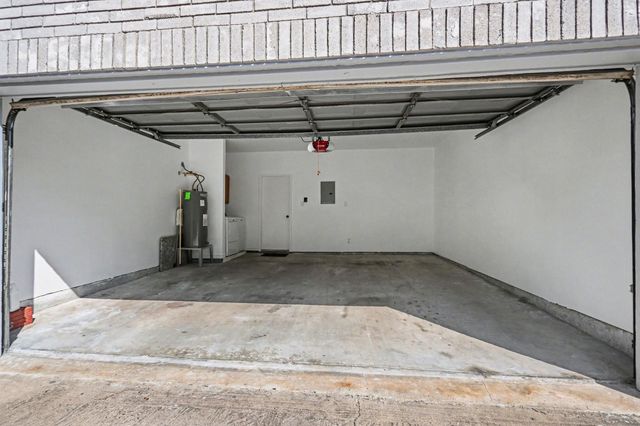 402 Wilcrest Drive 402, Houston, TX 77042