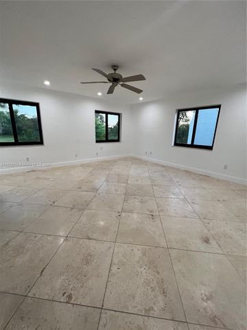 9008 SW 62nd Ter 7-A, Miami, FL 33173