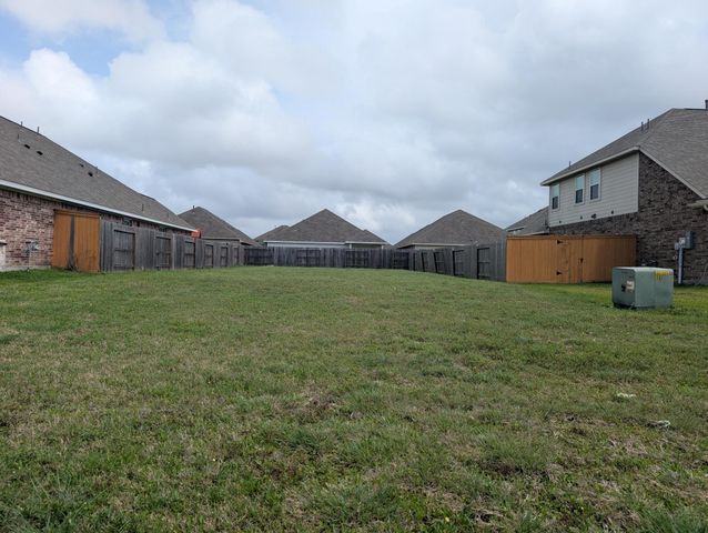 13302 Sea Breeze Drive, Texas City, TX 77568