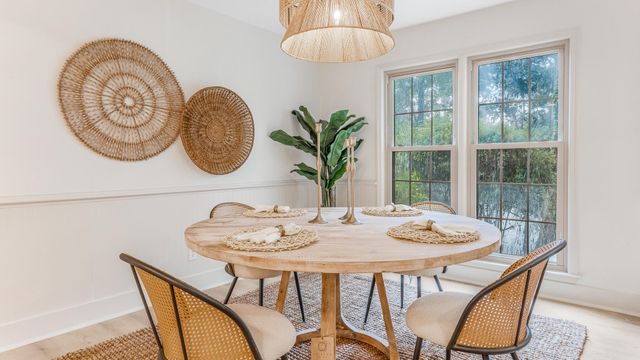 108 Lakeview Drive, Summerville, SC 29485