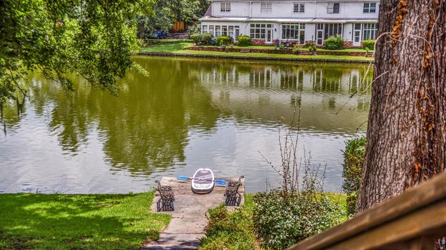 108 Lakeview Drive, Summerville, SC 29485