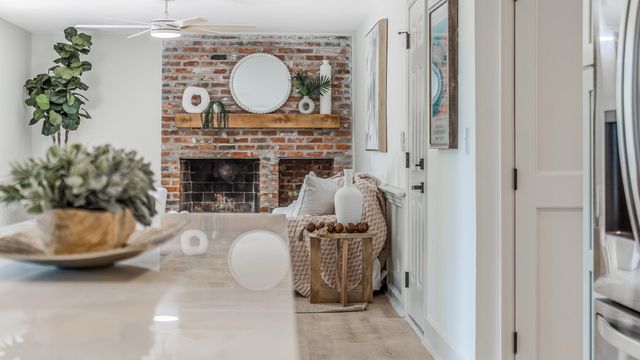 108 Lakeview Drive, Summerville, SC 29485