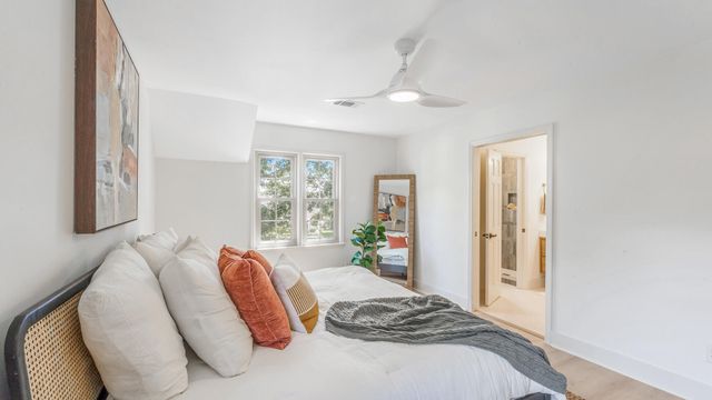 108 Lakeview Drive, Summerville, SC 29485