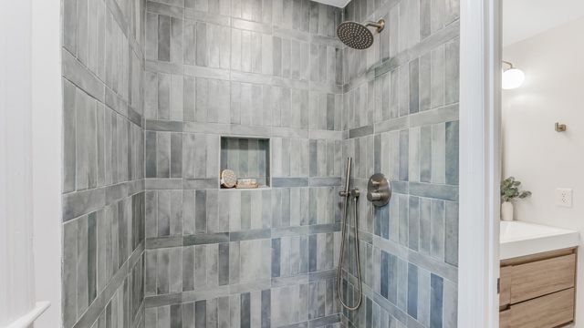 108 Lakeview Drive, Summerville, SC 29485