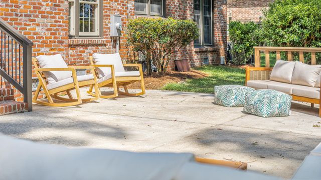 108 Lakeview Drive, Summerville, SC 29485