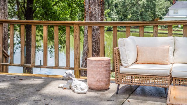 108 Lakeview Drive, Summerville, SC 29485