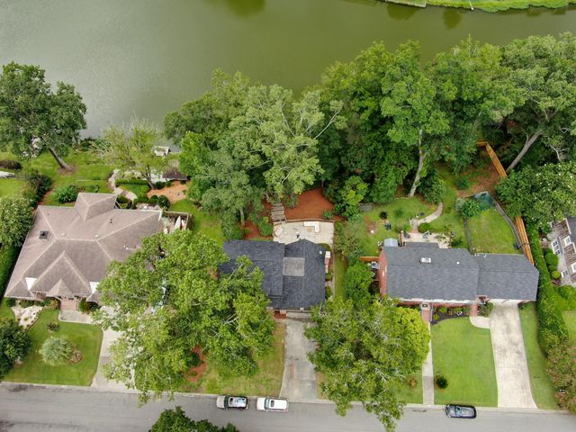 108 Lakeview Drive, Summerville, SC 29485
