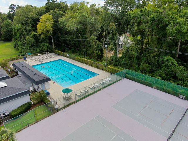 108 Lakeview Drive, Summerville, SC 29485