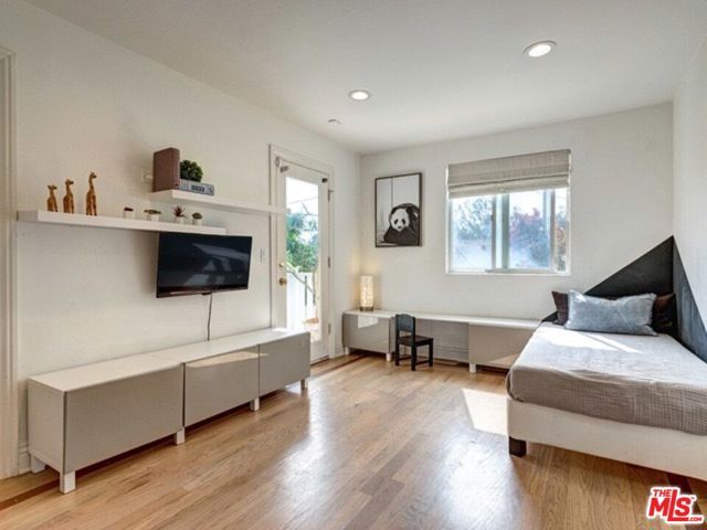 7908 W 81st Street, Los Angeles, CA 90293