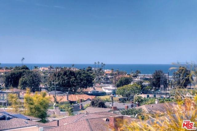 7908 W 81st Street, Los Angeles, CA 90293
