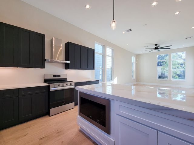 5613 Leonard Street, Houston, TX 77023