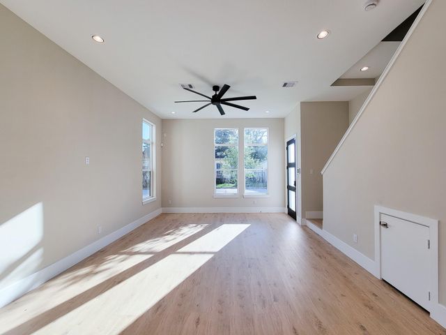 5613 Leonard Street, Houston, TX 77023