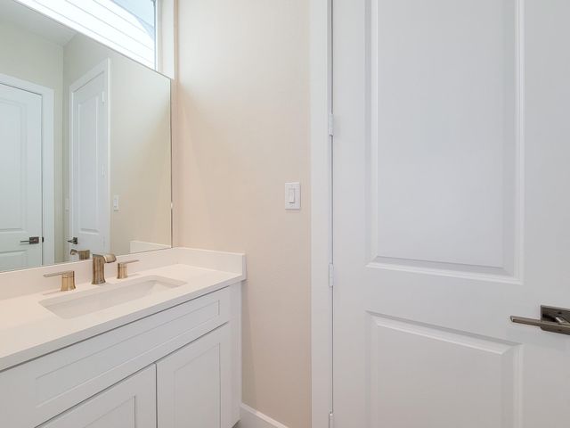 5613 Leonard Street, Houston, TX 77023