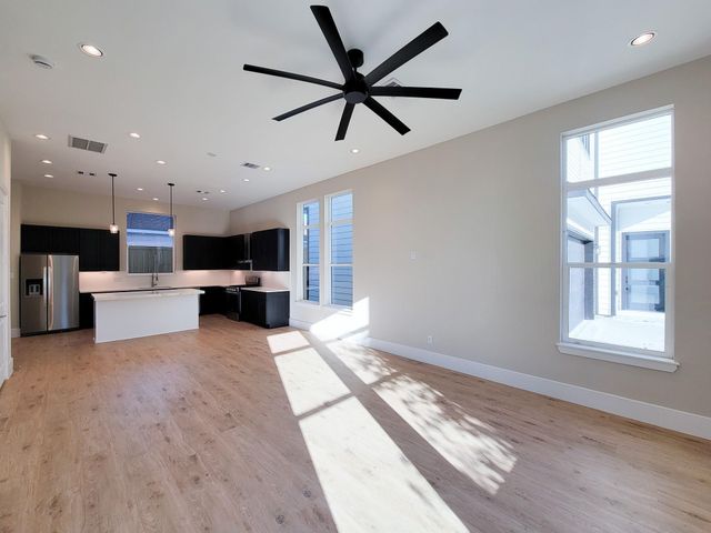 5613 Leonard Street, Houston, TX 77023