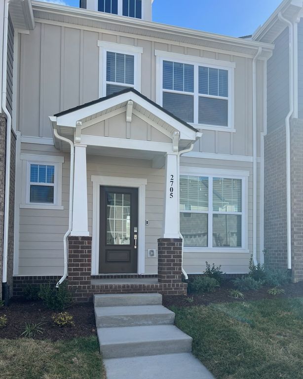 2705 Fordham St, Columbia, TN 38401