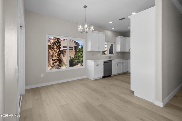 13666 W ANTELOPE Drive, Sun City West, AZ 85375