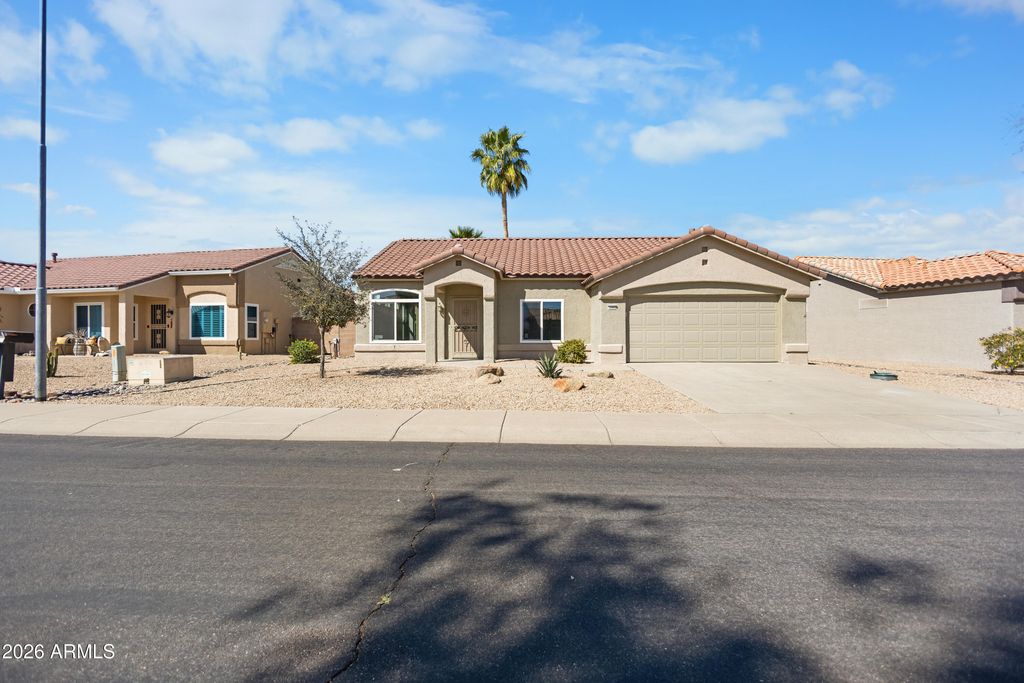 13666 W ANTELOPE Drive, Sun City West, AZ 85375