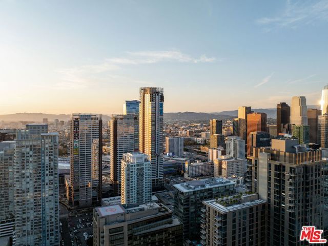 1155 S Grand Avenue 2204, Los Angeles, CA 90015