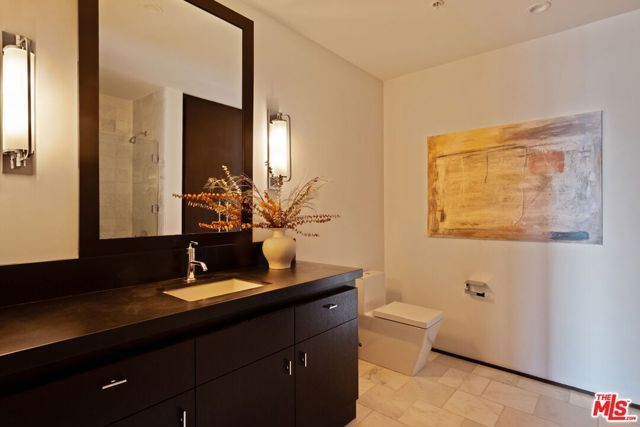 1155 S Grand Avenue 2204, Los Angeles, CA 90015