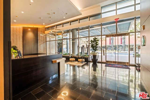 1155 S Grand Avenue 2204, Los Angeles, CA 90015