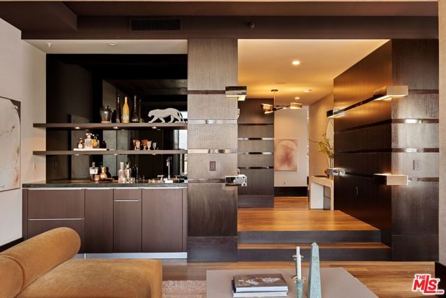 1155 S Grand Avenue 2204, Los Angeles, CA 90015