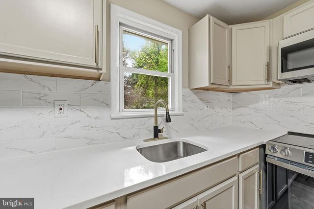 89 RUTGERS RD, Pennsville, NJ 08070