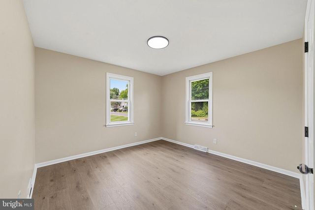 89 RUTGERS RD, Pennsville, NJ 08070