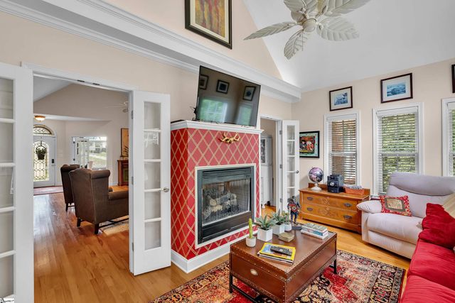 123 N Woodfin Ridge Drive, Inman, SC 29349