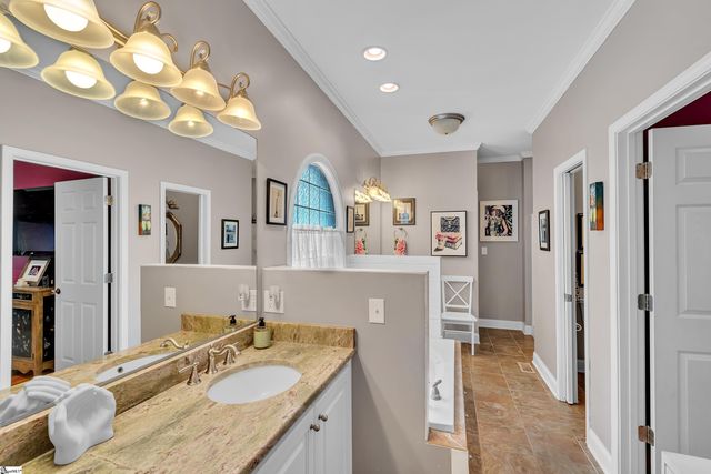 123 N Woodfin Ridge Drive, Inman, SC 29349