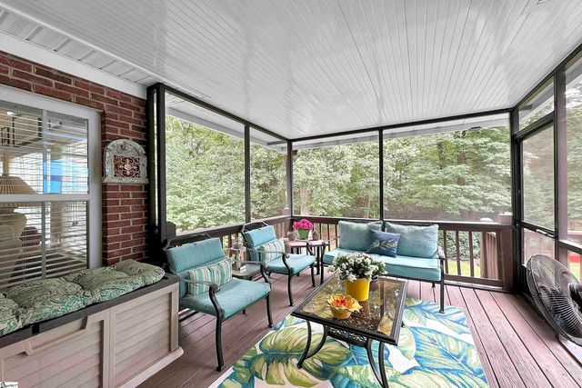 123 N Woodfin Ridge Drive, Inman, SC 29349