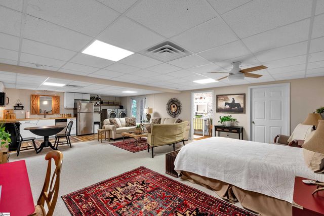 123 N Woodfin Ridge Drive, Inman, SC 29349