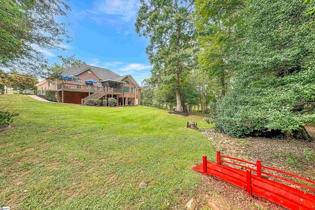 123 N Woodfin Ridge Drive, Inman, SC 29349