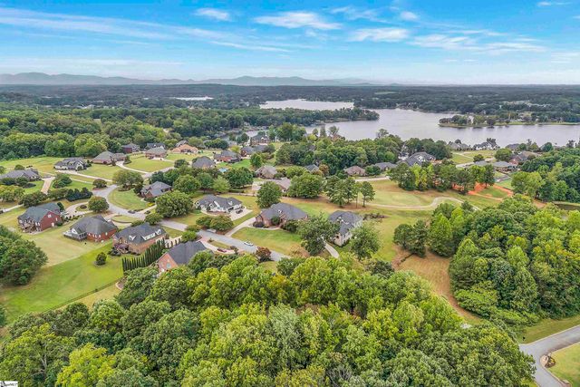 123 N Woodfin Ridge Drive, Inman, SC 29349