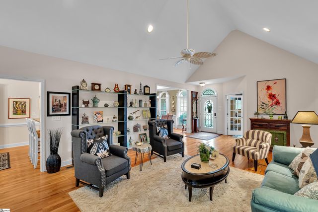 123 N Woodfin Ridge Drive, Inman, SC 29349