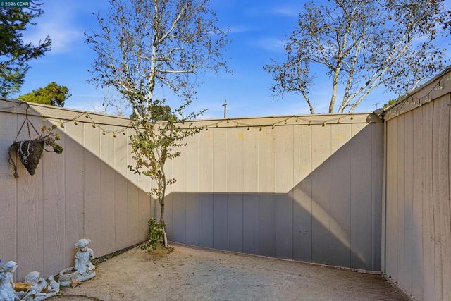 1814 San Jose Dr, Antioch, CA 94509