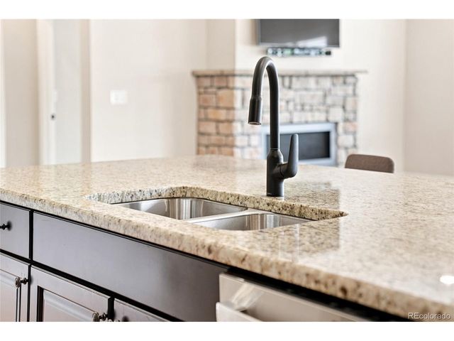 12242 Meadowlark Ln, Broomfield, CO 80021