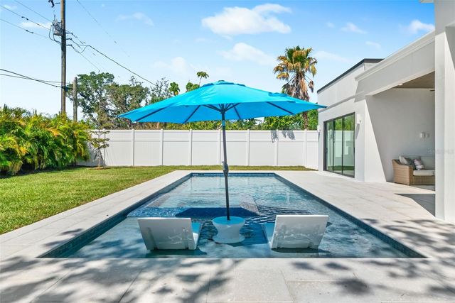 2232 GROVE STREET, Sarasota, FL 34239