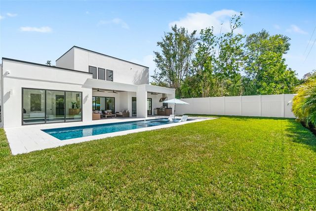 2232 GROVE STREET, Sarasota, FL 34239