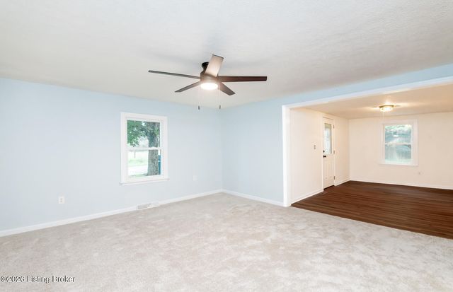 3936 Aiken Rd, Simpsonville, KY 40067