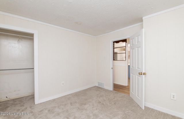 3936 Aiken Rd, Simpsonville, KY 40067
