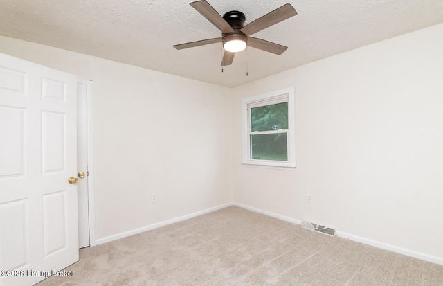 3936 Aiken Rd, Simpsonville, KY 40067