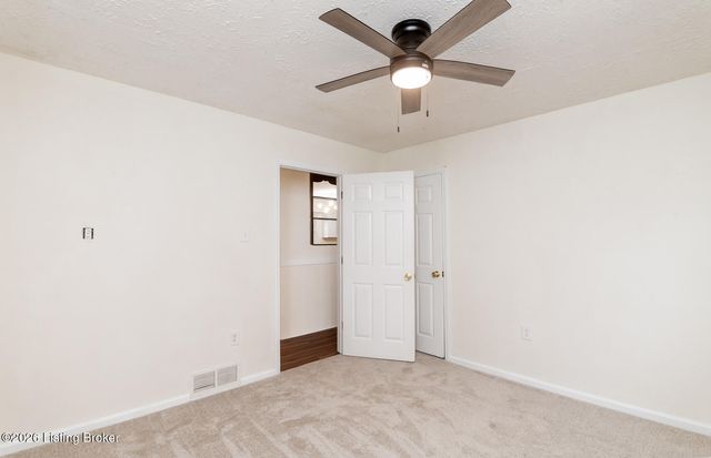 3936 Aiken Rd, Simpsonville, KY 40067