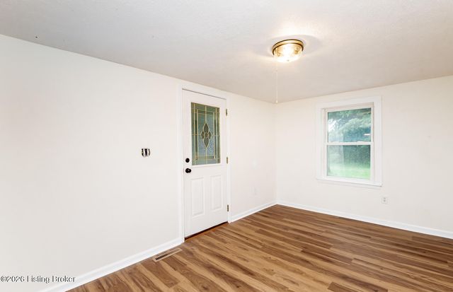 3936 Aiken Rd, Simpsonville, KY 40067