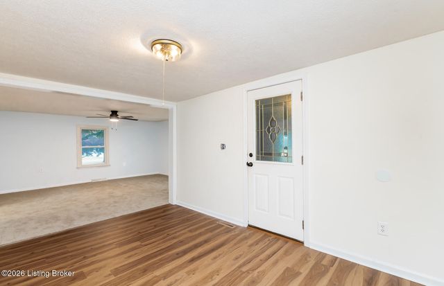3936 Aiken Rd, Simpsonville, KY 40067