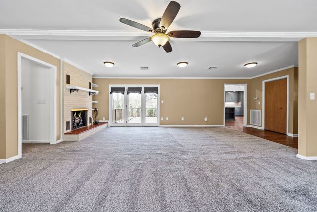 1718 Seven Mile Ferry Rd, Clarksville, TN 37040