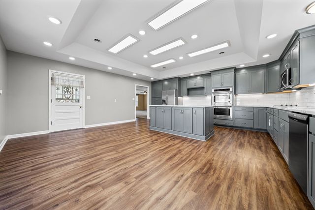 1718 Seven Mile Ferry Rd, Clarksville, TN 37040