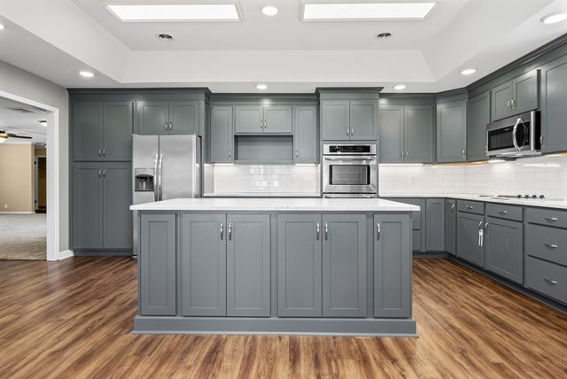 1718 Seven Mile Ferry Rd, Clarksville, TN 37040