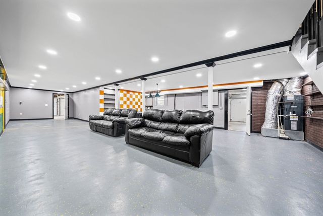 1718 Seven Mile Ferry Rd, Clarksville, TN 37040